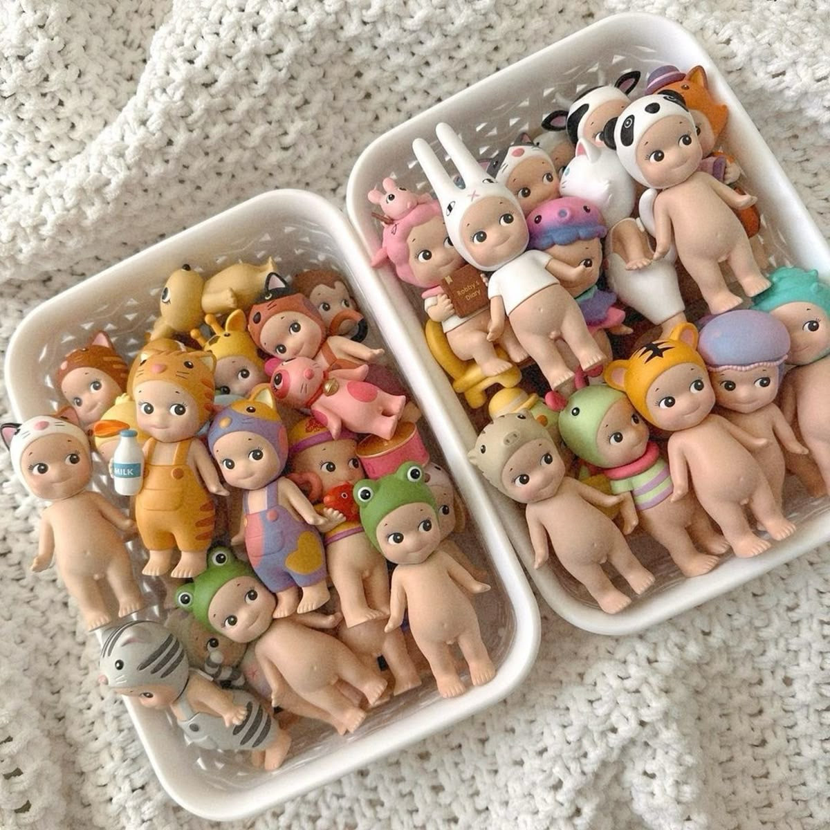 Sony angel animal mini figure